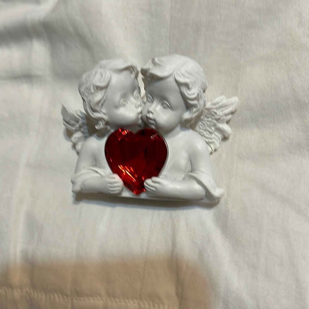 two in love small cherub figurine
